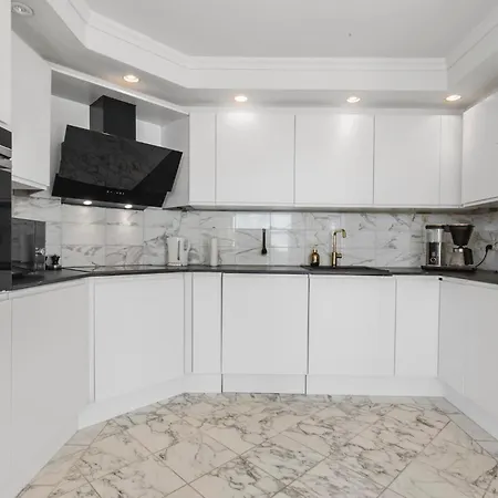 Amazing In With Wifi *